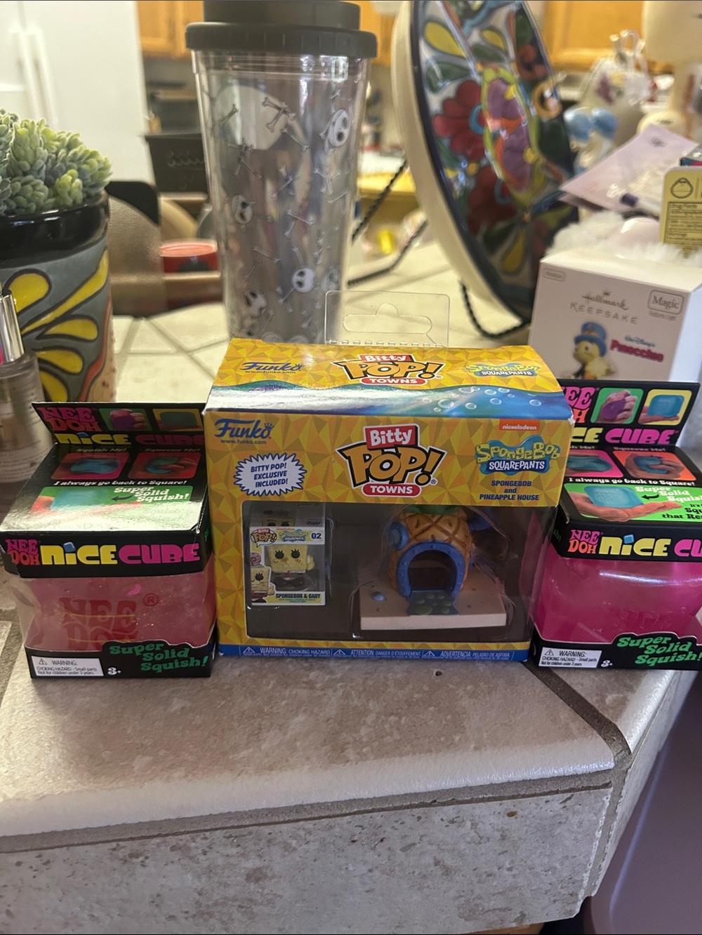Needoh&Funko Bitty Pop! Towns SpongeBob Pineapple House Playset - Yellow & Blue